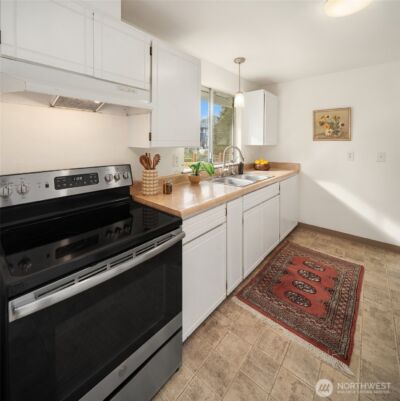 10743 SW Cowan Road , Vashon, WA 98070 - Photo 12