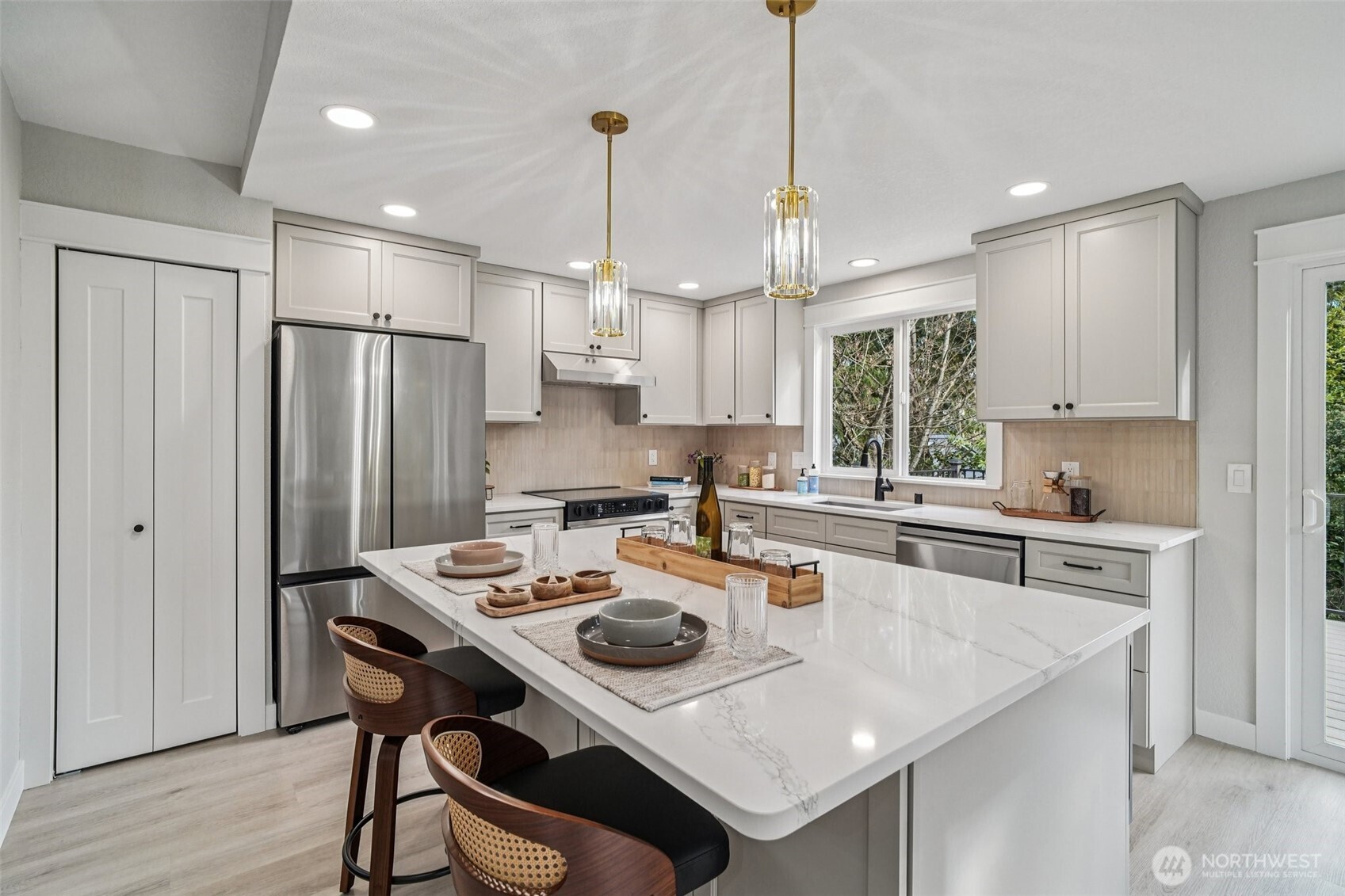 21620 84th Place W, Edmonds, WA 98026