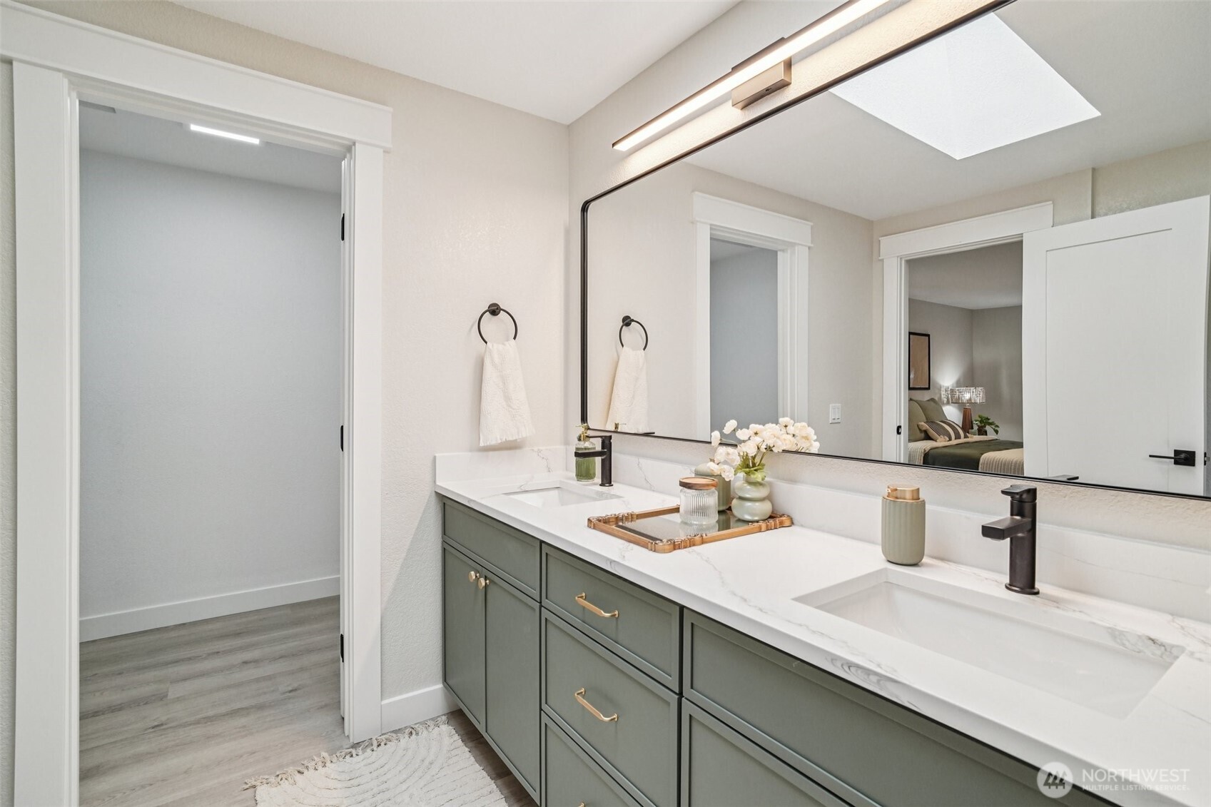 21620 84th Place W, Edmonds, WA 98026