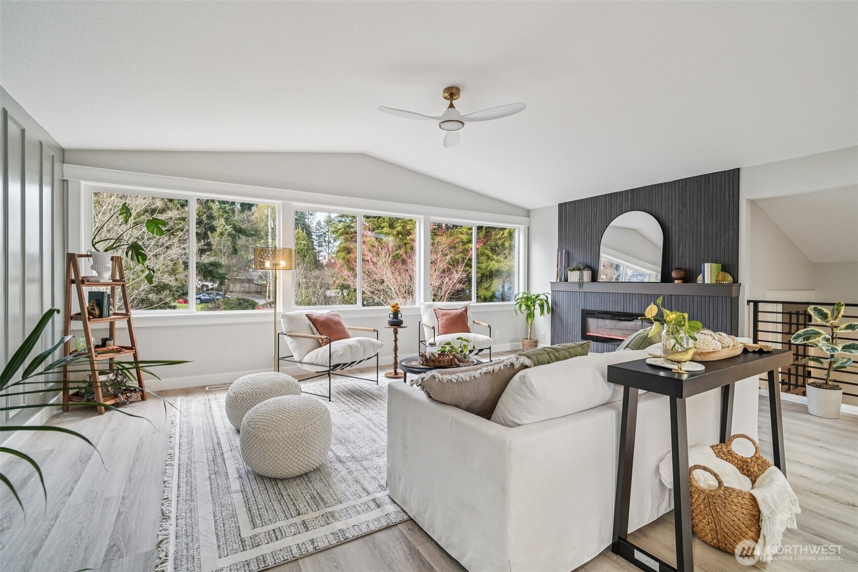 21620 84th Place W, Edmonds, WA 98026