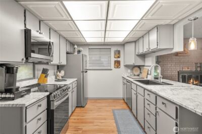 1301 S Third Avenue #15D, Sequim, WA 98382 - Photo 2