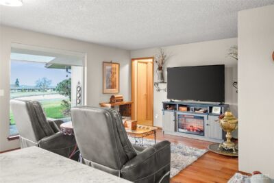 1301 S Third Avenue #15D, Sequim, WA 98382 - Photo 8