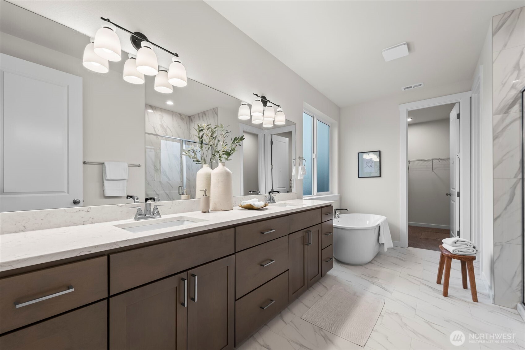 1595 Lockridge Loop E, Enumclaw, WA 98022