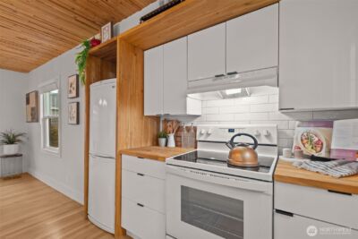 3915 SW Hinds Street , Seattle, WA 98116 - Photo 13