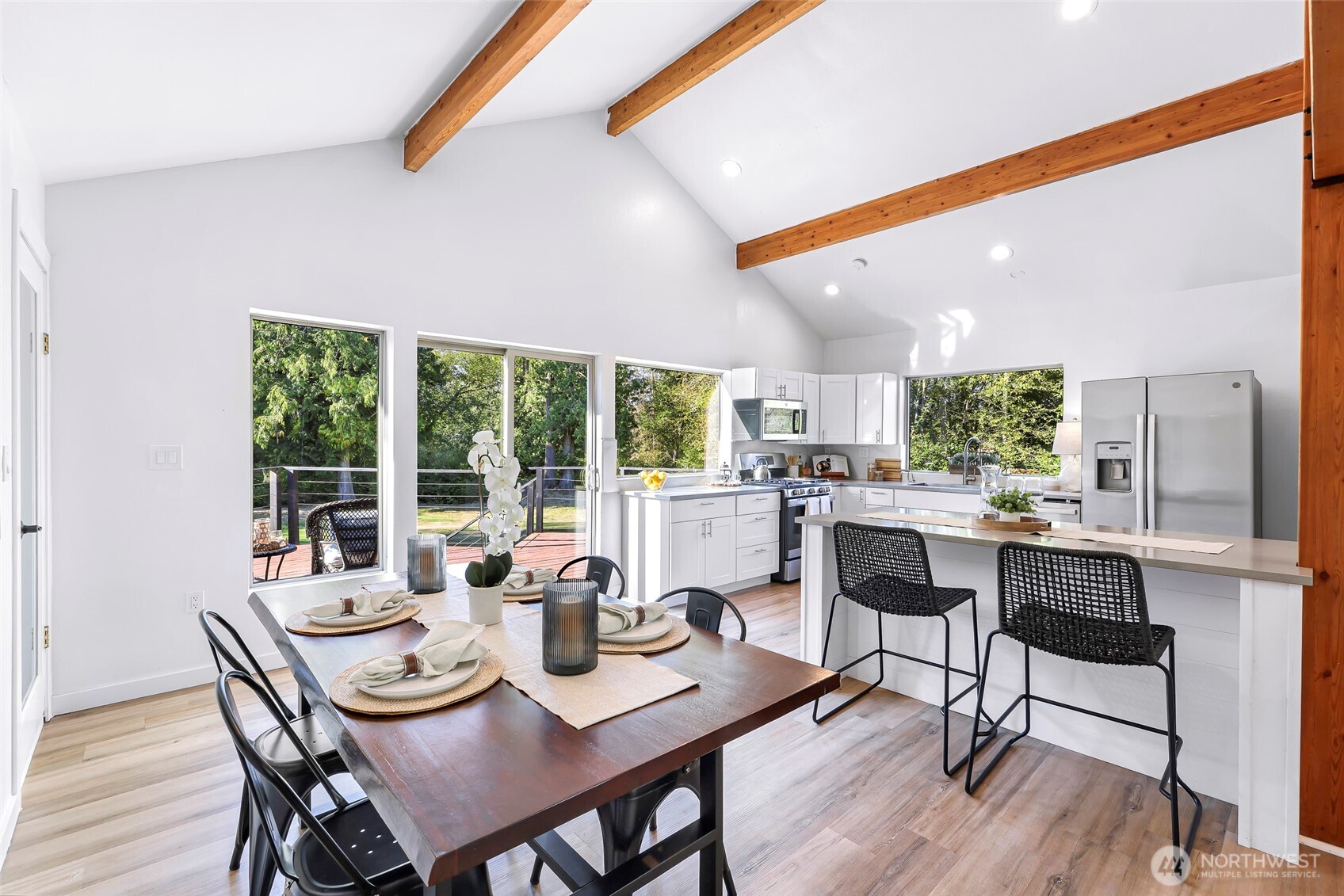 4104 Loomis Trail Road , Blaine, WA 98230