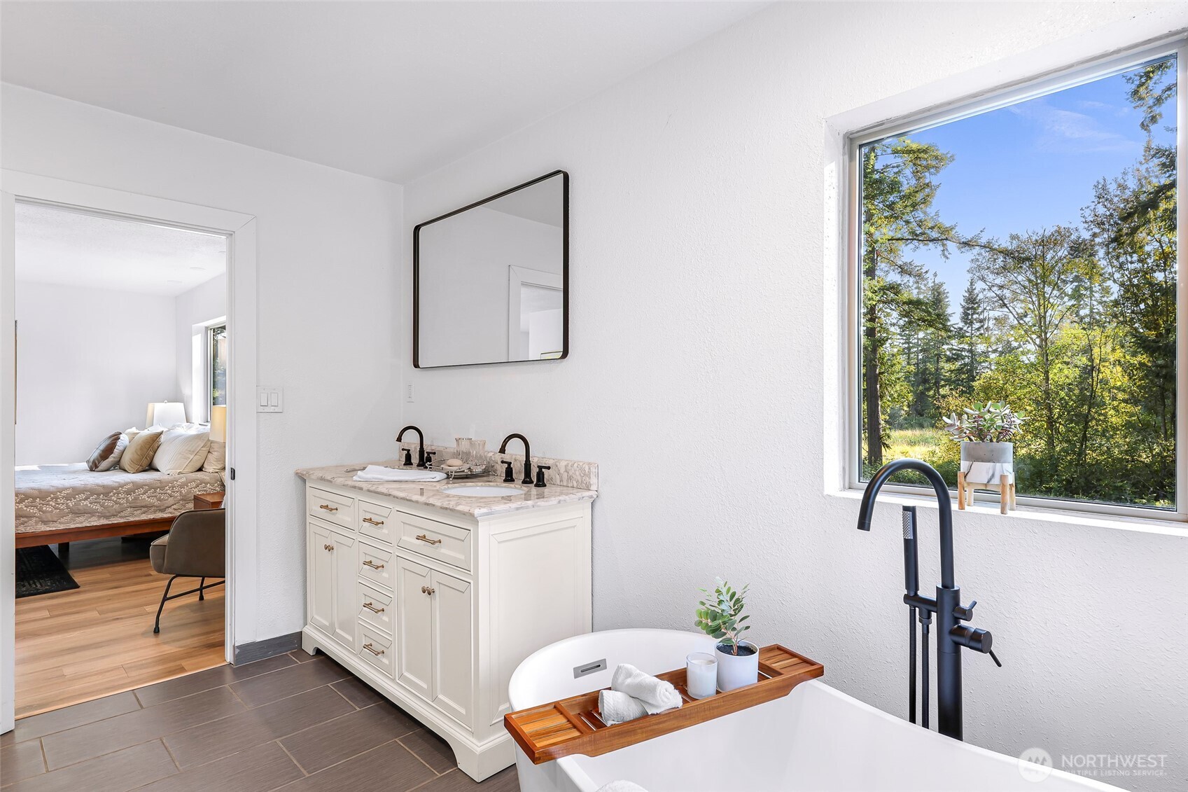 4104 Loomis Trail Road , Blaine, WA 98230