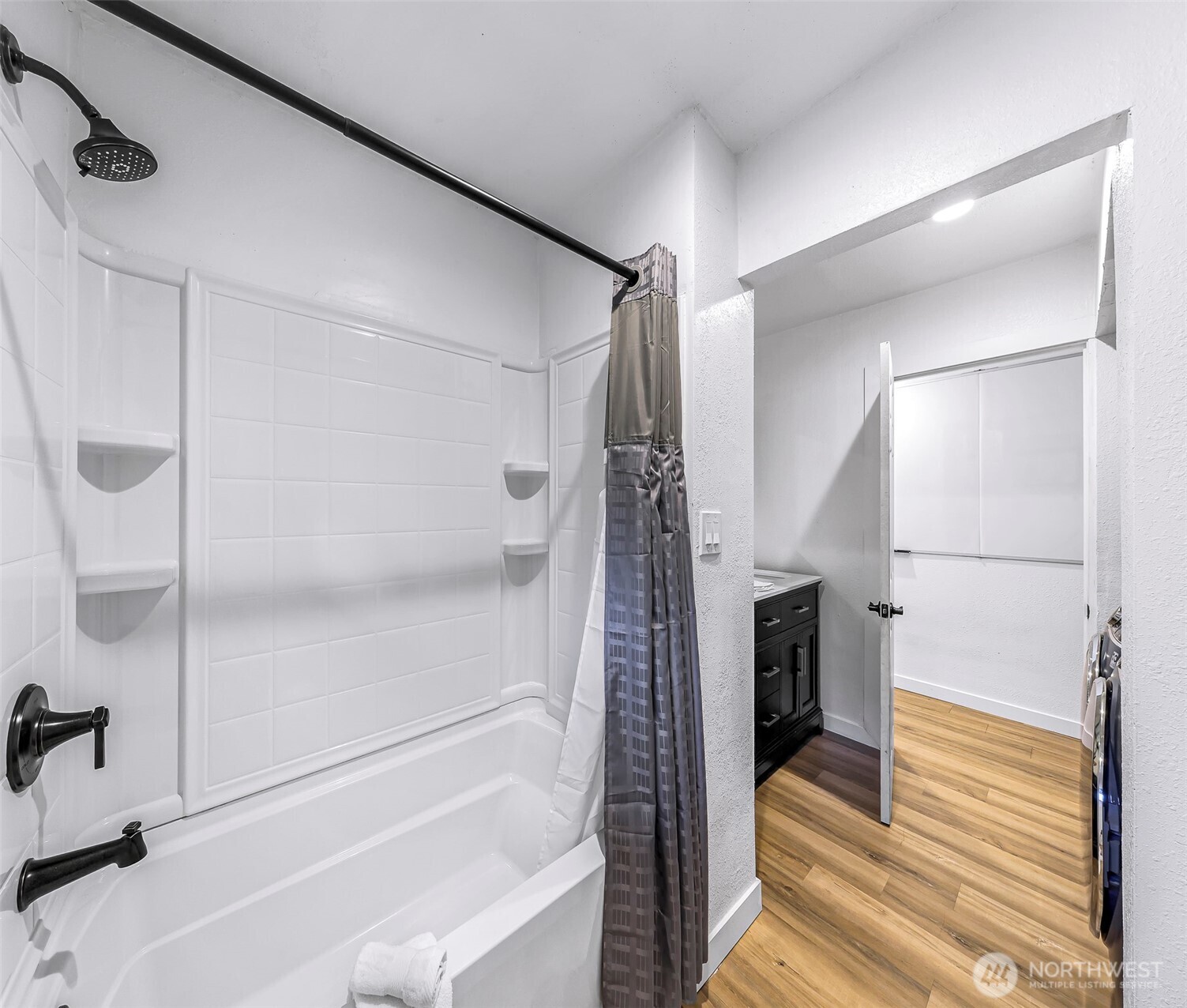 4104 Loomis Trail Road , Blaine, WA 98230