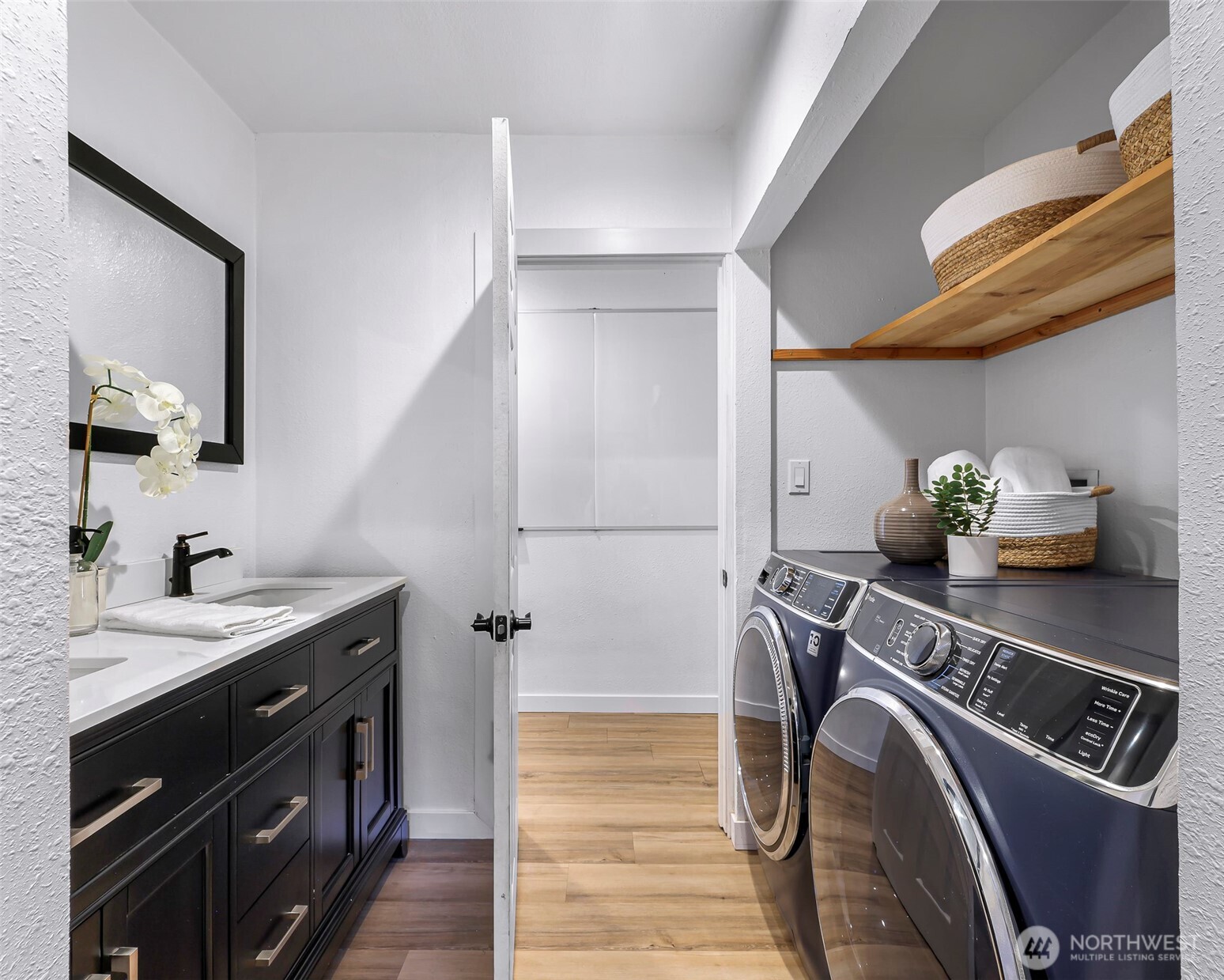 4104 Loomis Trail Road , Blaine, WA 98230