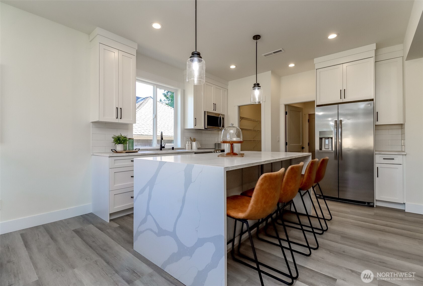 124 S 108th Place , Seattle, WA 98168