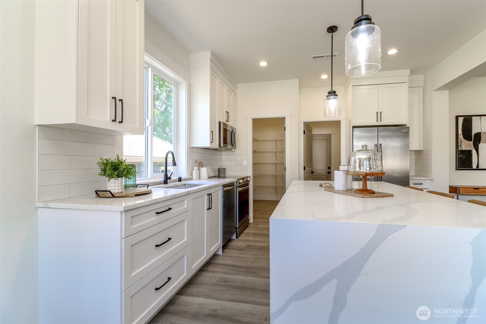 124 S 108th Place , Seattle, WA 98168