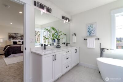 124 S 108th Place , Seattle, WA 98168 - Photo 22