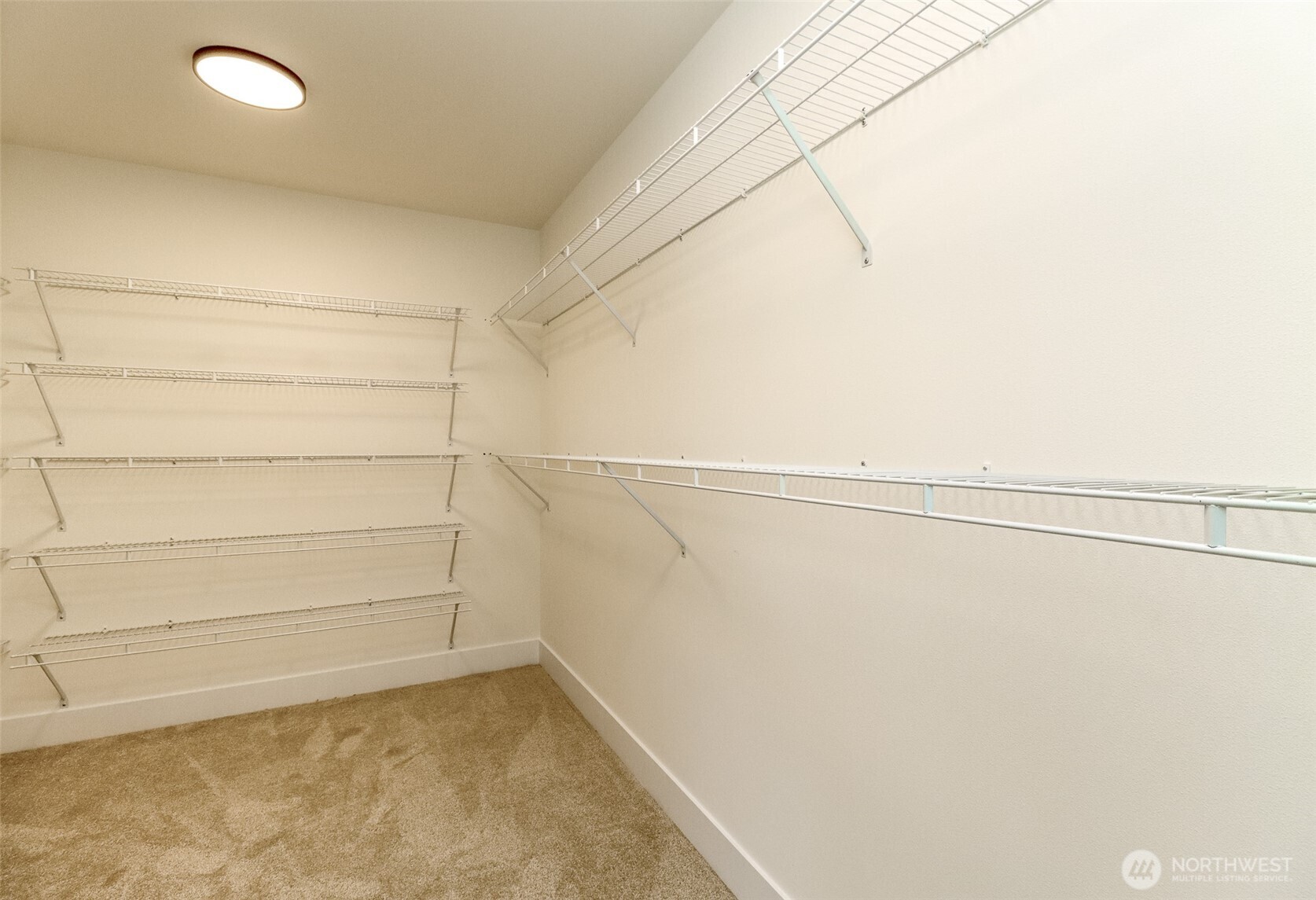 124 S 108th Place , Seattle, WA 98168