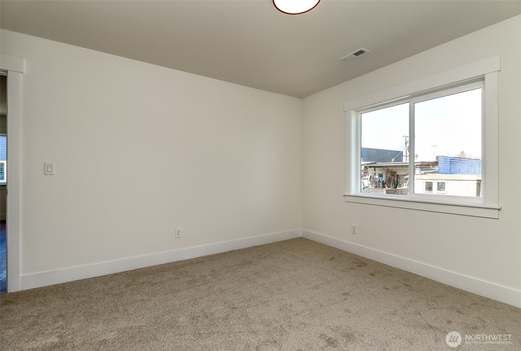 124 S 108th Place , Seattle, WA 98168
