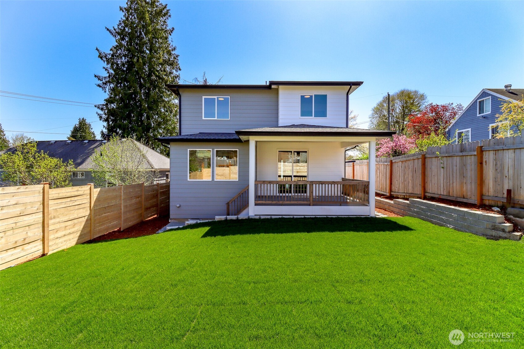 124 S 108th Place , Seattle, WA 98168
