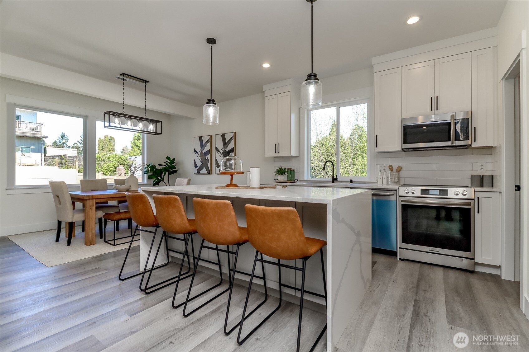 124 S 108th Place , Seattle, WA 98168