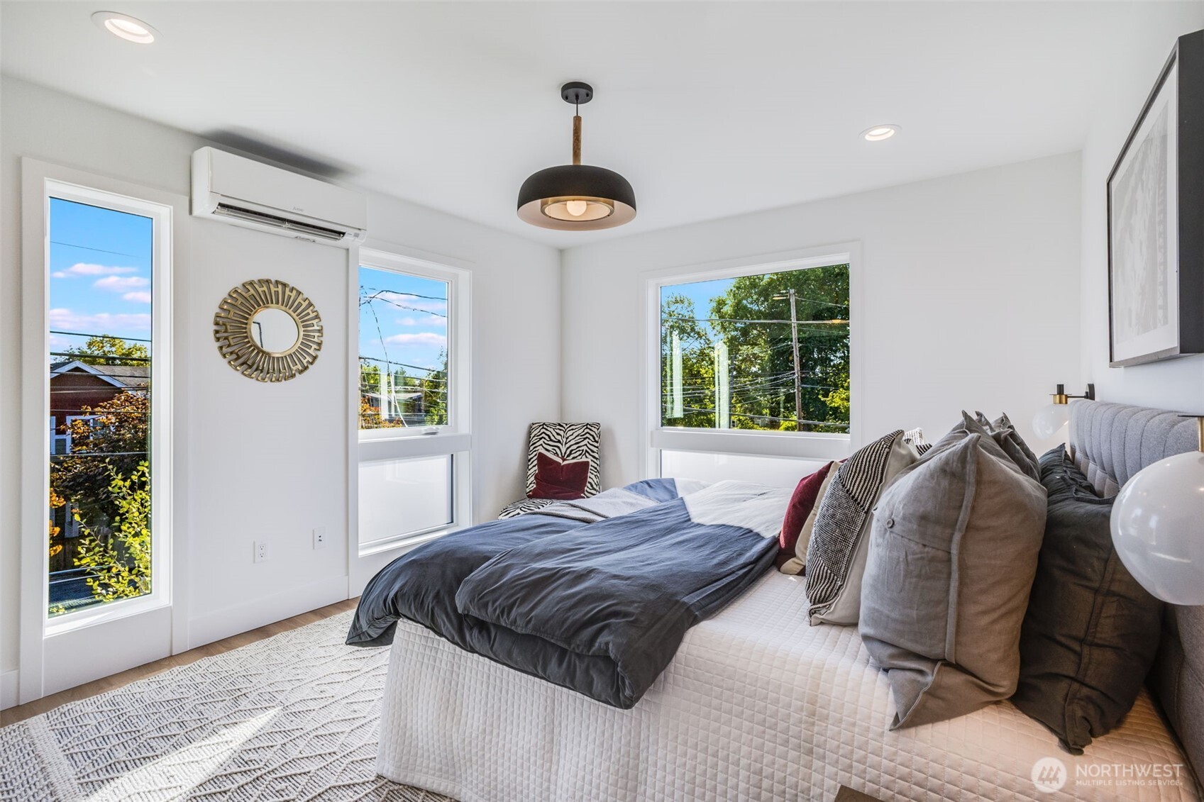 6356 47th Avenue S, Seattle, WA 98118