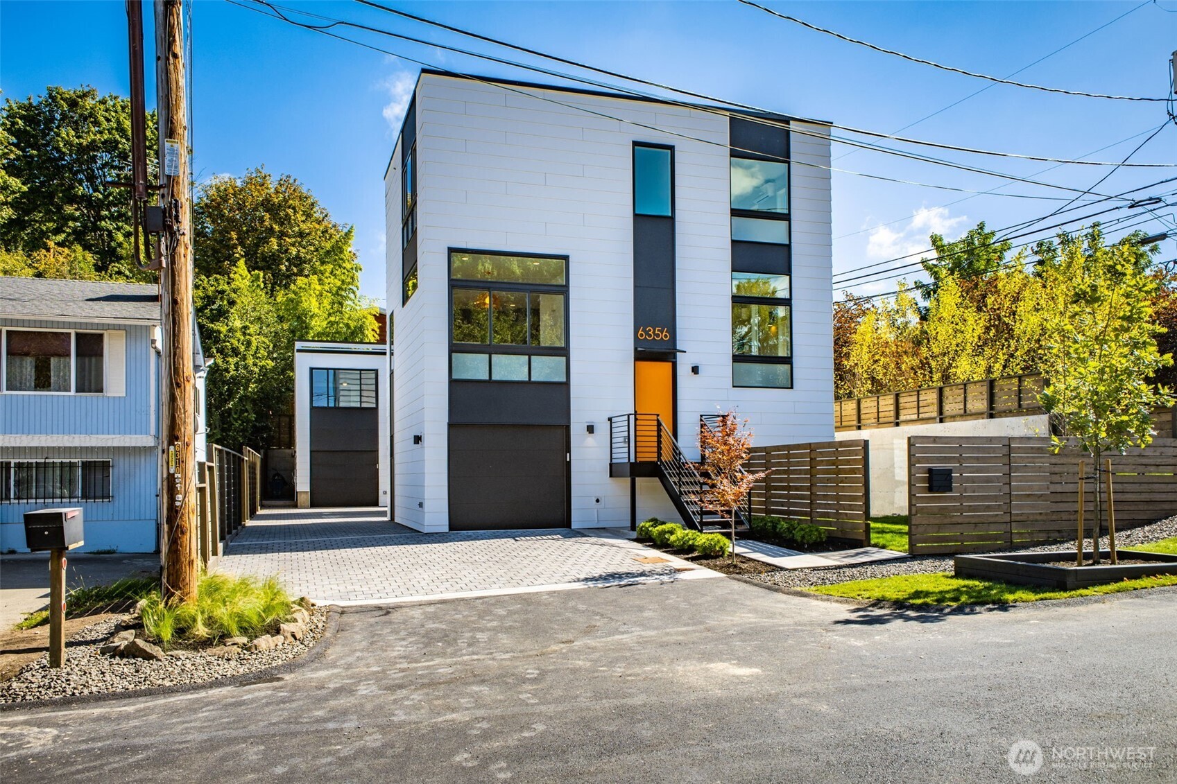 6356 47th Avenue S, Seattle, WA 98118