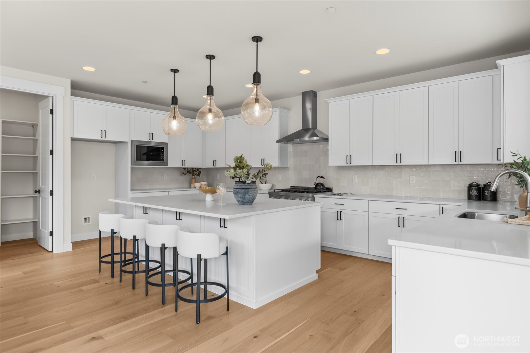 1617 Lockridge Loop E, Enumclaw, WA 98022