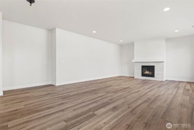 1573 Lockridge Loop E, Enumclaw, WA 98022 - Photo 11