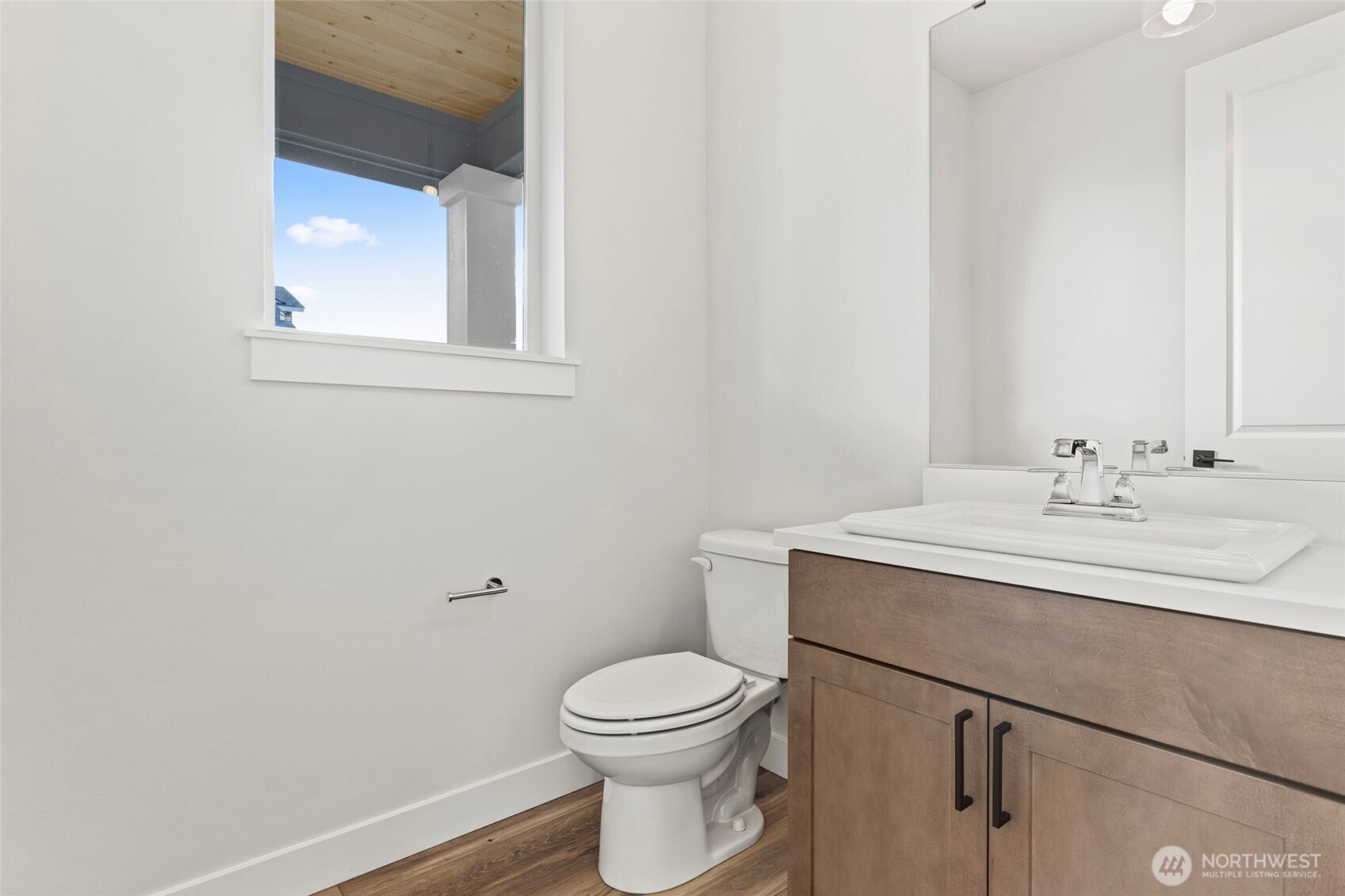 1573 Lockridge Loop E, Enumclaw, WA 98022