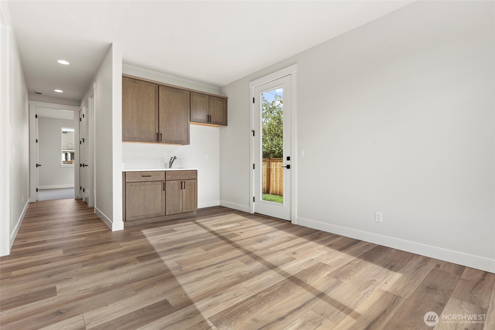 1573 Lockridge Loop E, Enumclaw, WA 98022