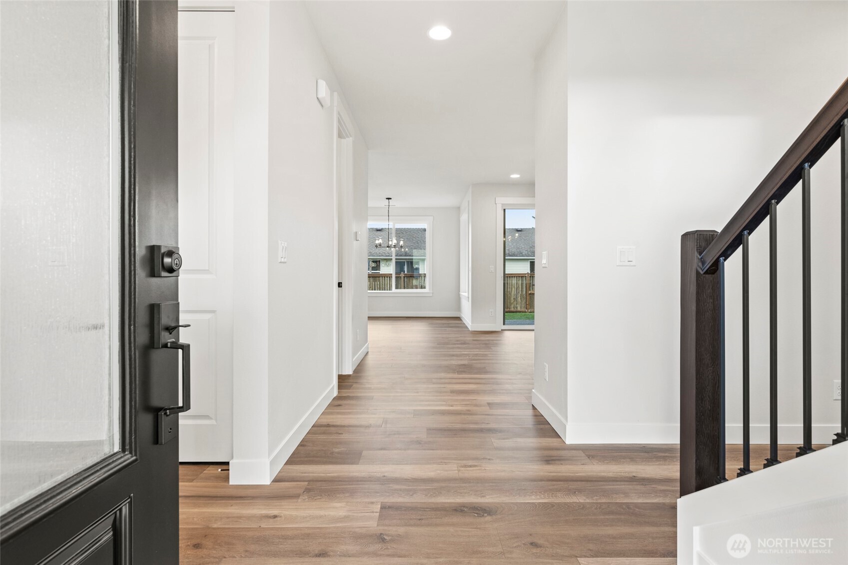 1573 Lockridge Loop E, Enumclaw, WA 98022