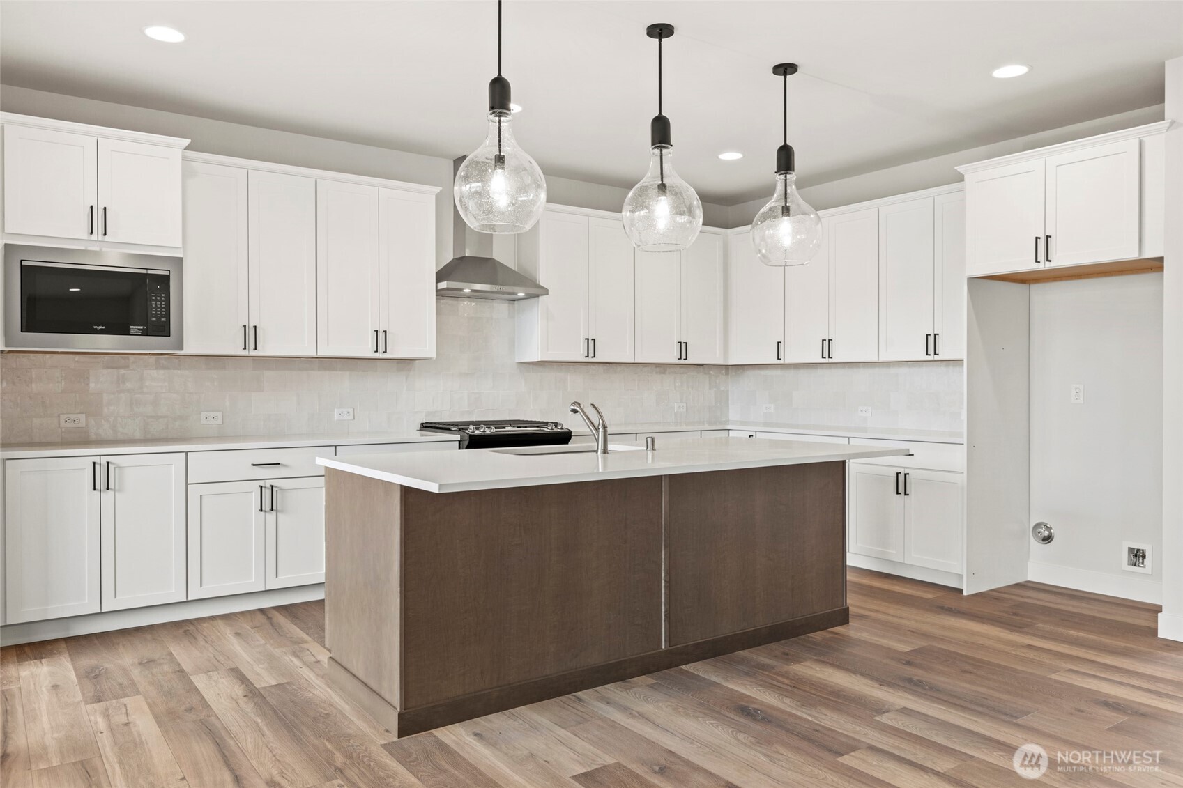 1573 Lockridge Loop E, Enumclaw, WA 98022