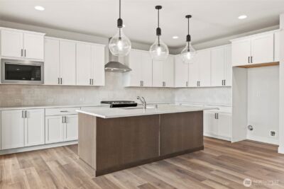 1573 Lockridge Loop E, Enumclaw, WA 98022 - Photo 7