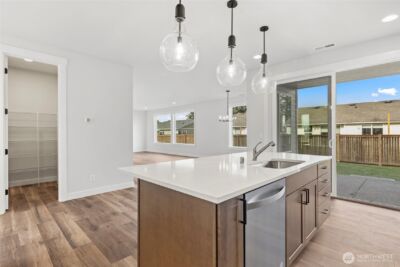 1573 Lockridge Loop E, Enumclaw, WA 98022 - Photo 9