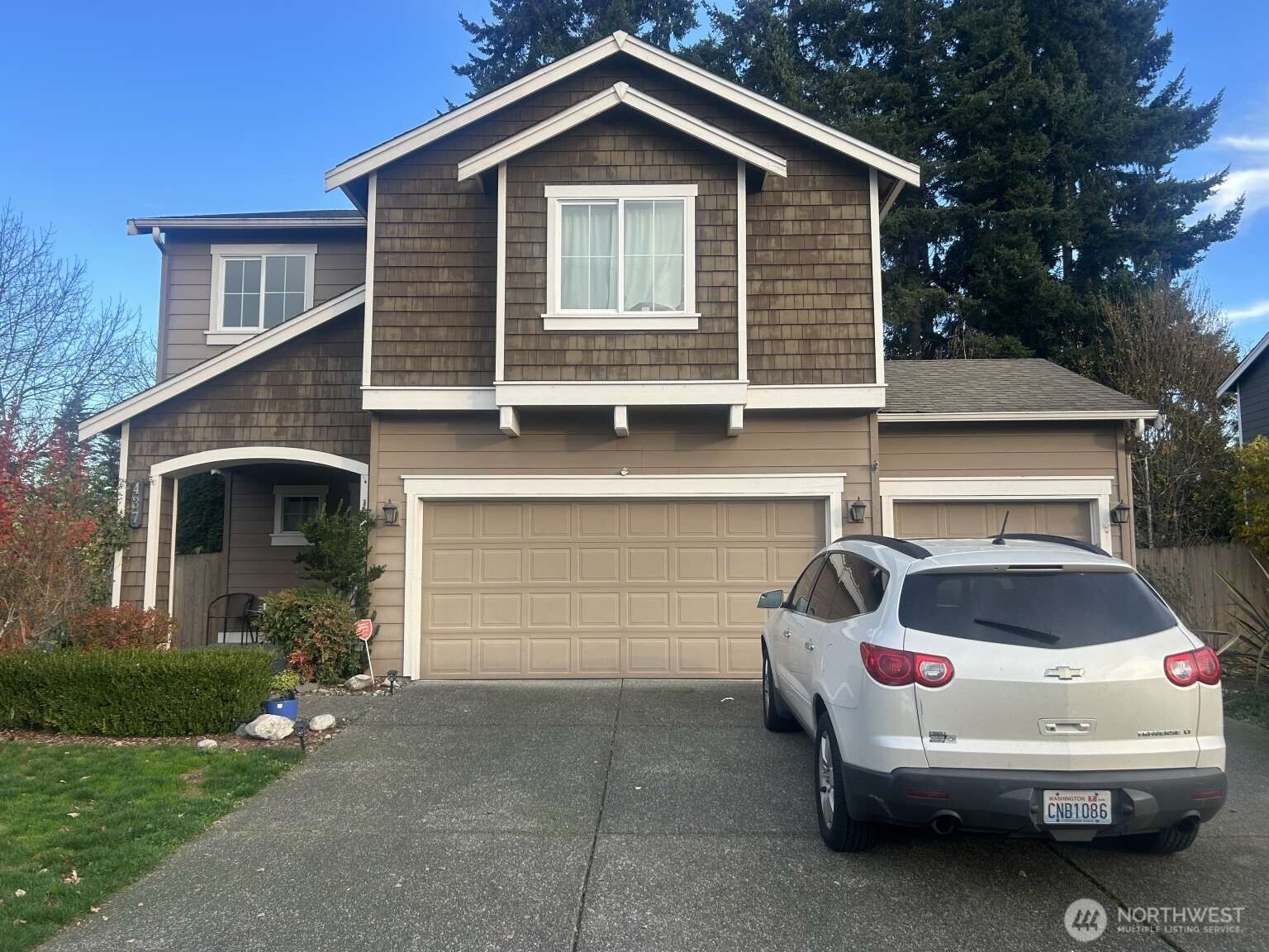 437 20th Street NW, Puyallup, WA 98371