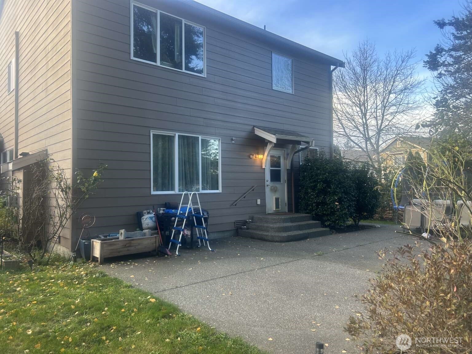 437 20th Street NW, Puyallup, WA 98371