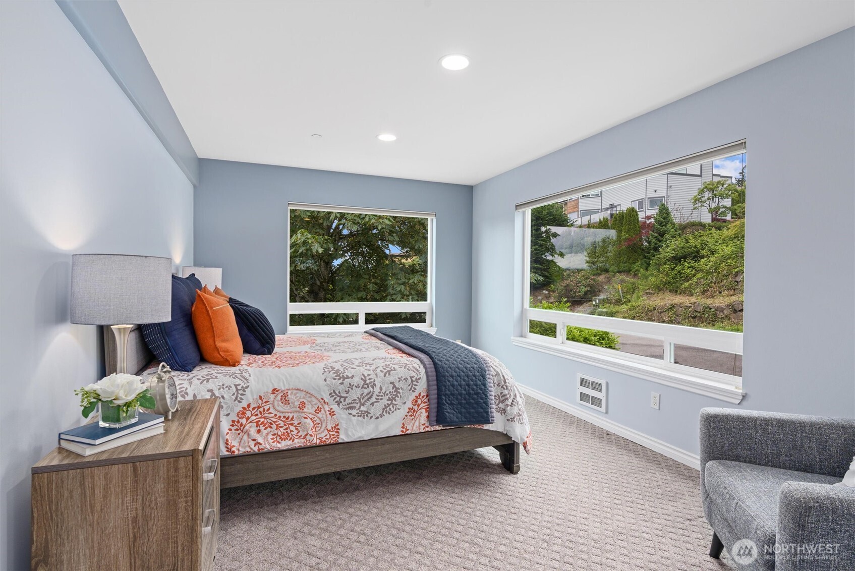 11800 90th Avenue NE, Kirkland, WA 98034