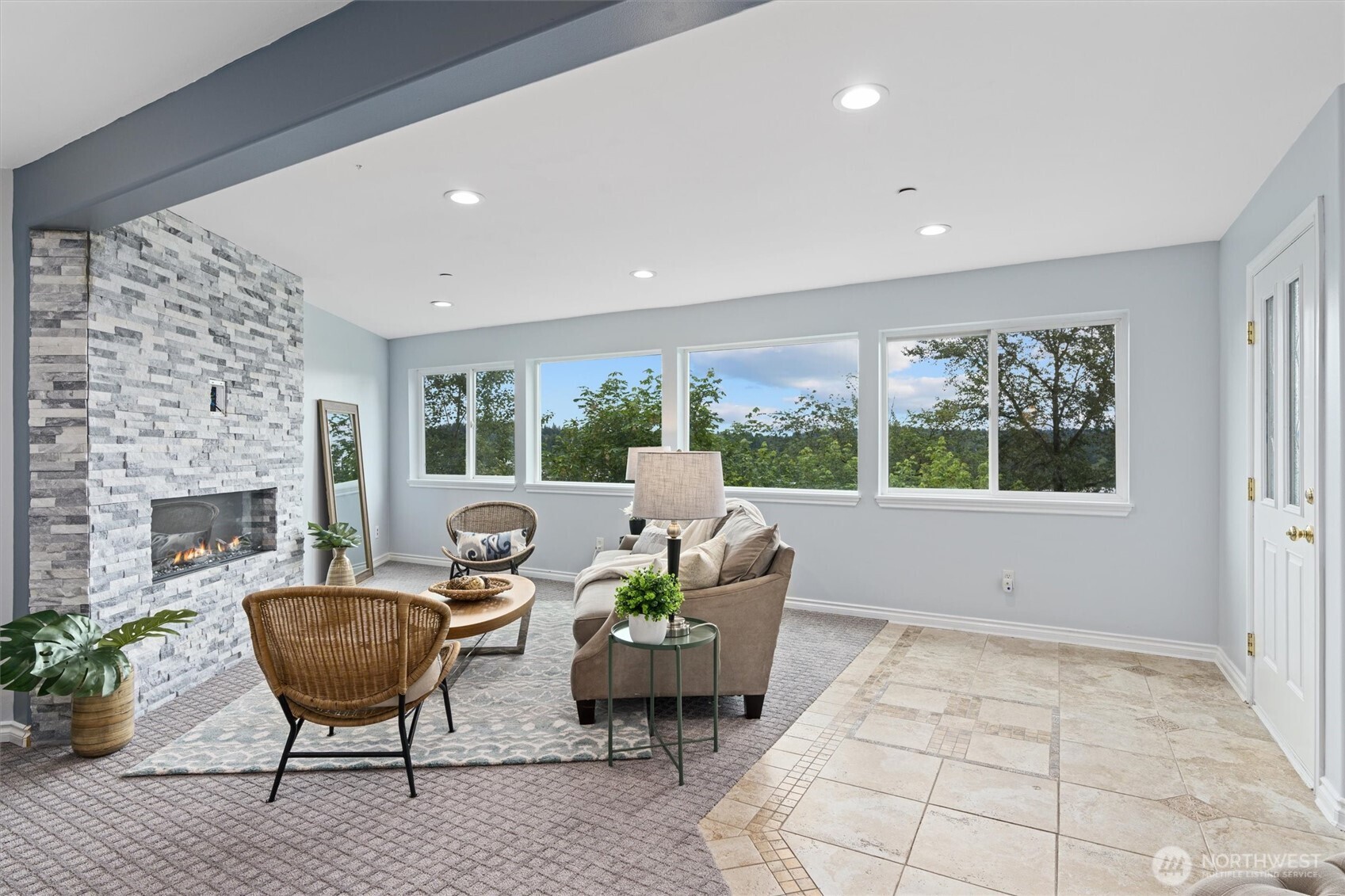 11800 90th Avenue NE, Kirkland, WA 98034