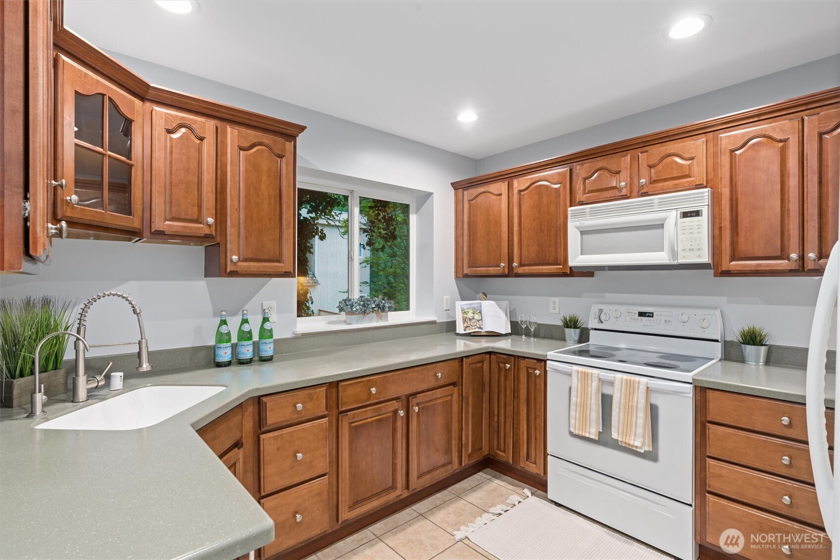 11800 90th Avenue NE, Kirkland, WA 98034