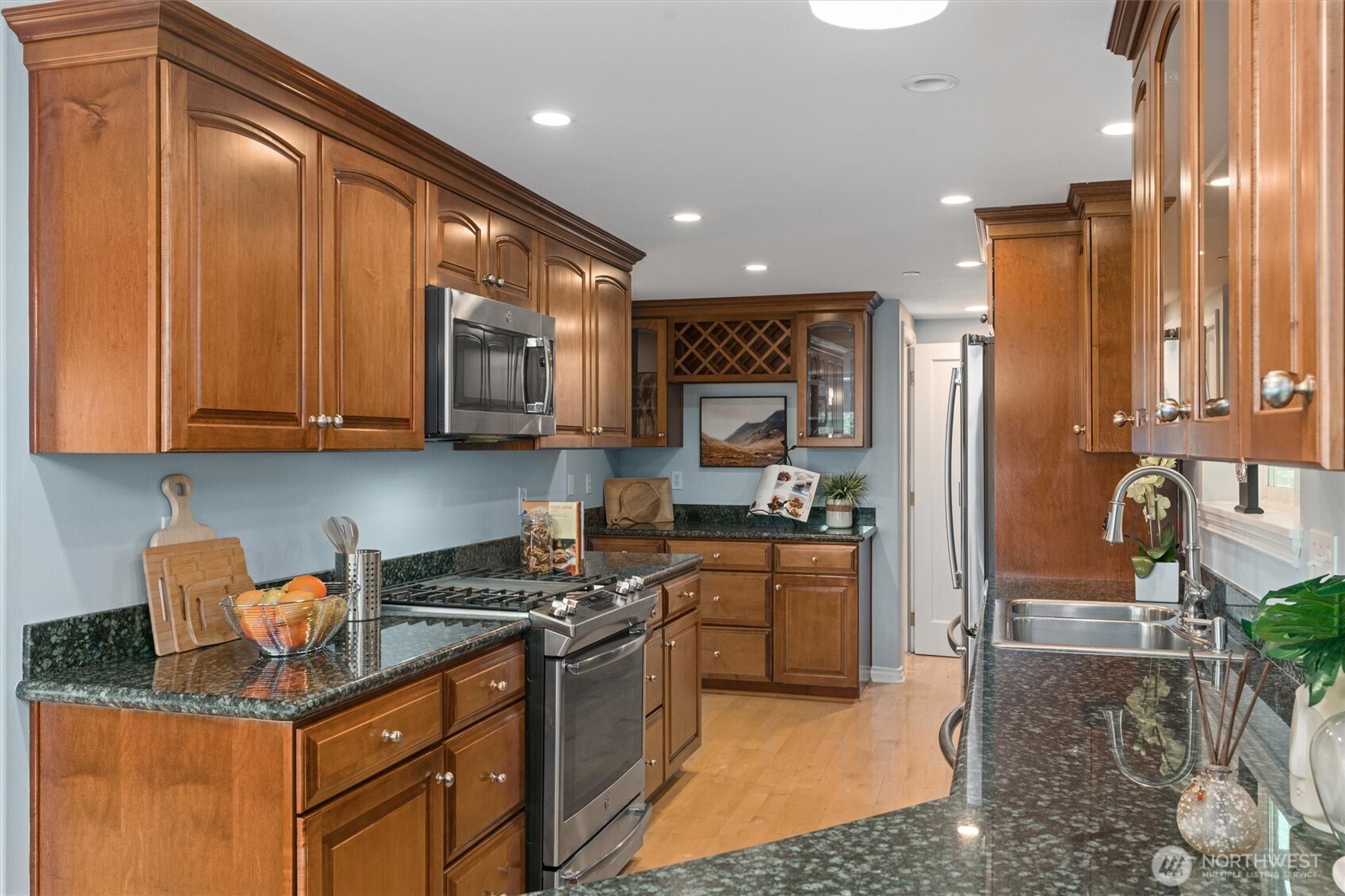 11800 90th Avenue NE, Kirkland, WA 98034