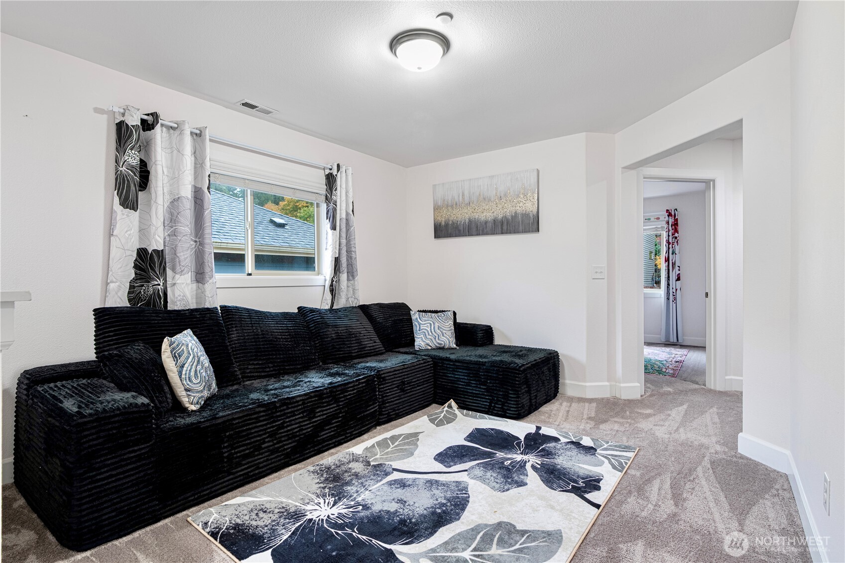 20042 94th Avenue NE, Bothell, WA 98011