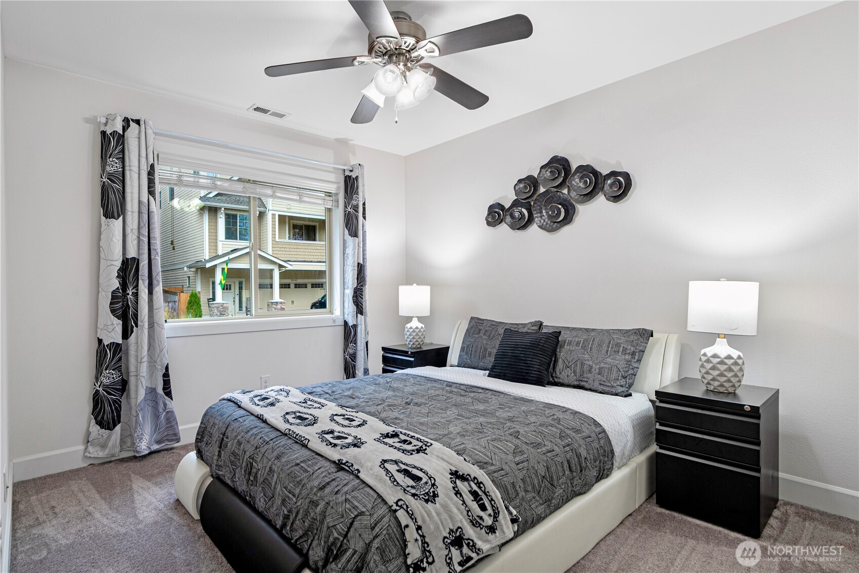 20042 94th Avenue NE, Bothell, WA 98011