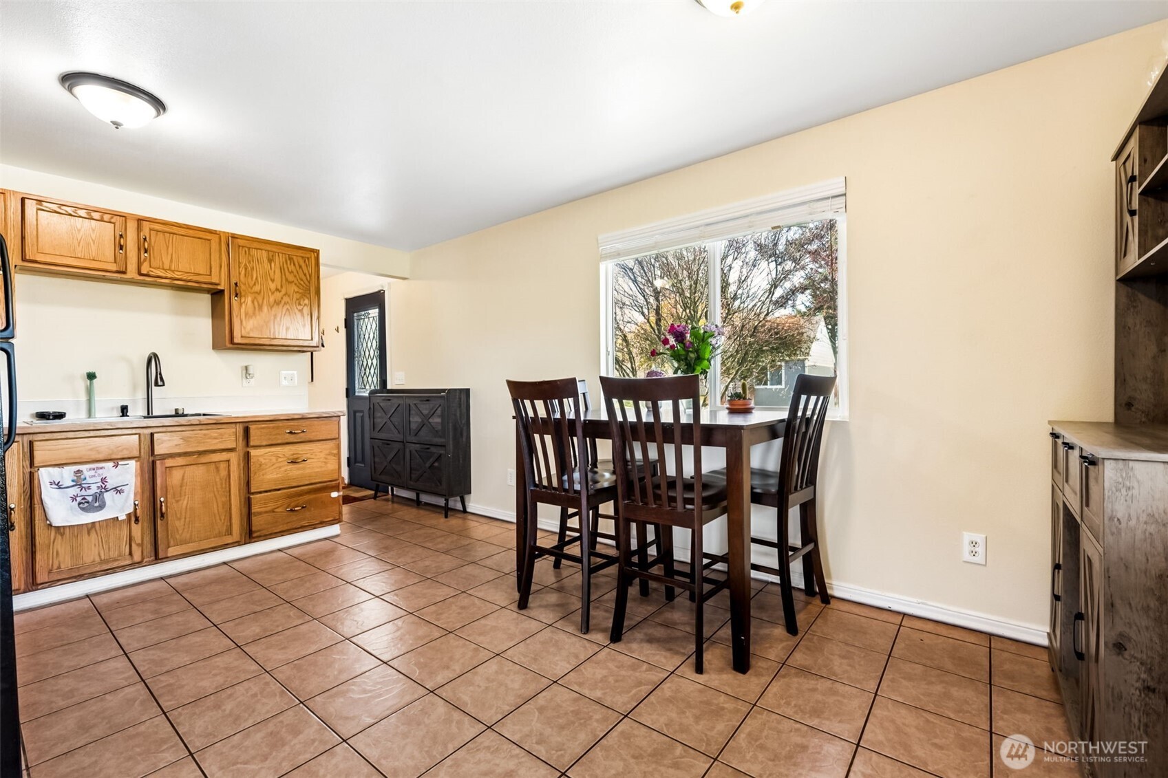 405 E Bellevue Avenue , Shelton, WA 98584