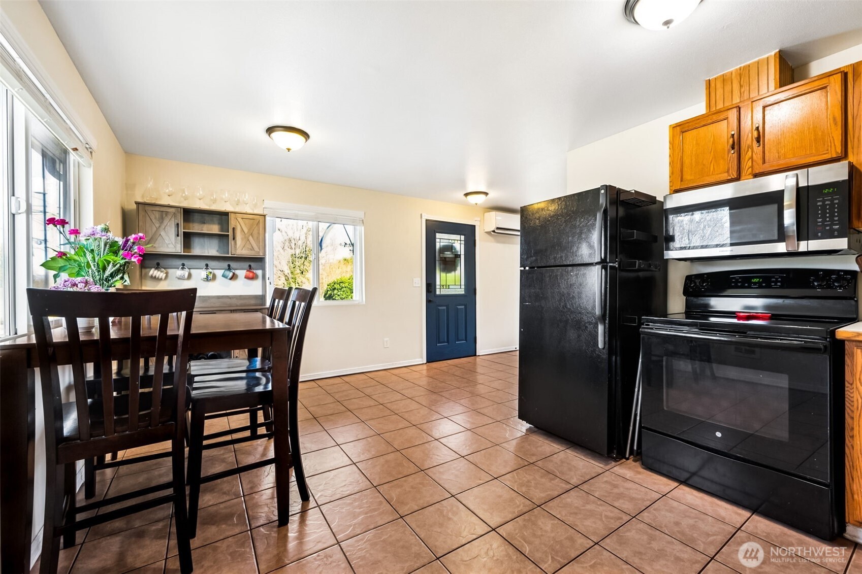 405 E Bellevue Avenue , Shelton, WA 98584