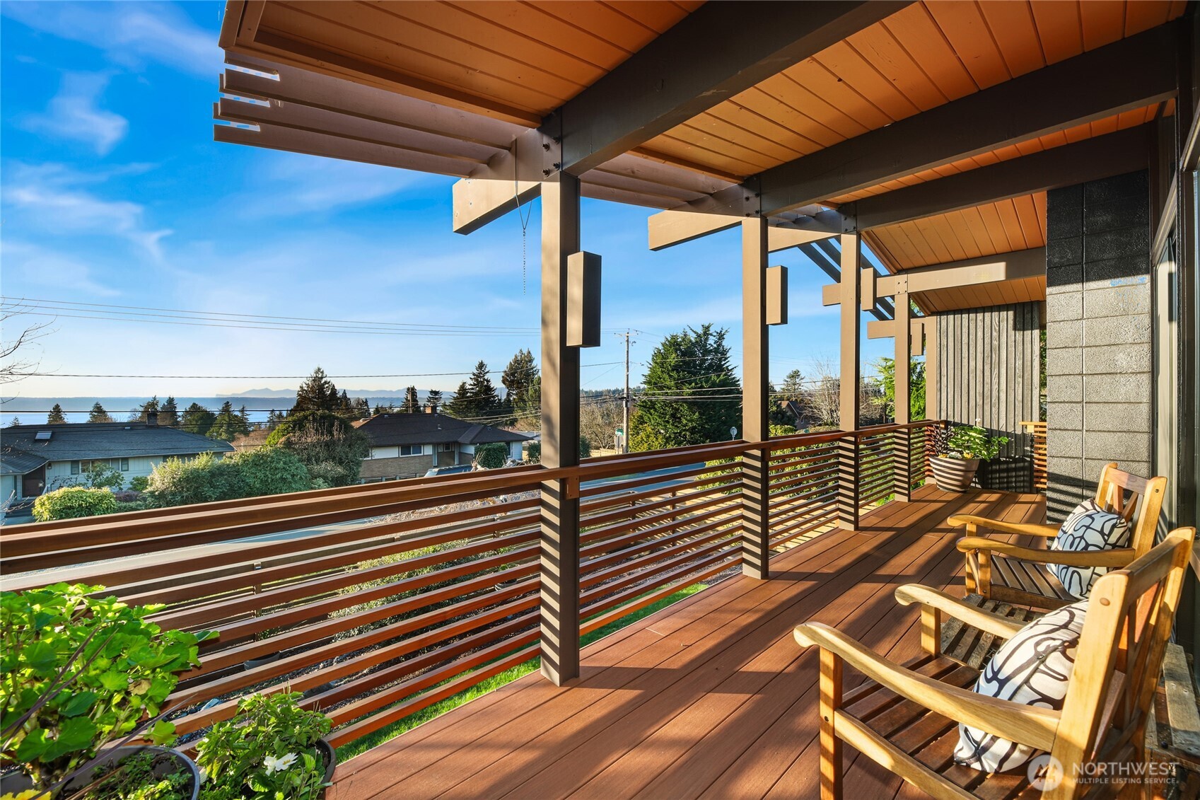 18600 4th Avenue SW, Normandy Park, WA 98166