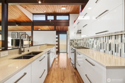 18600 4th Avenue SW, Normandy Park, WA 98166 - Photo 12