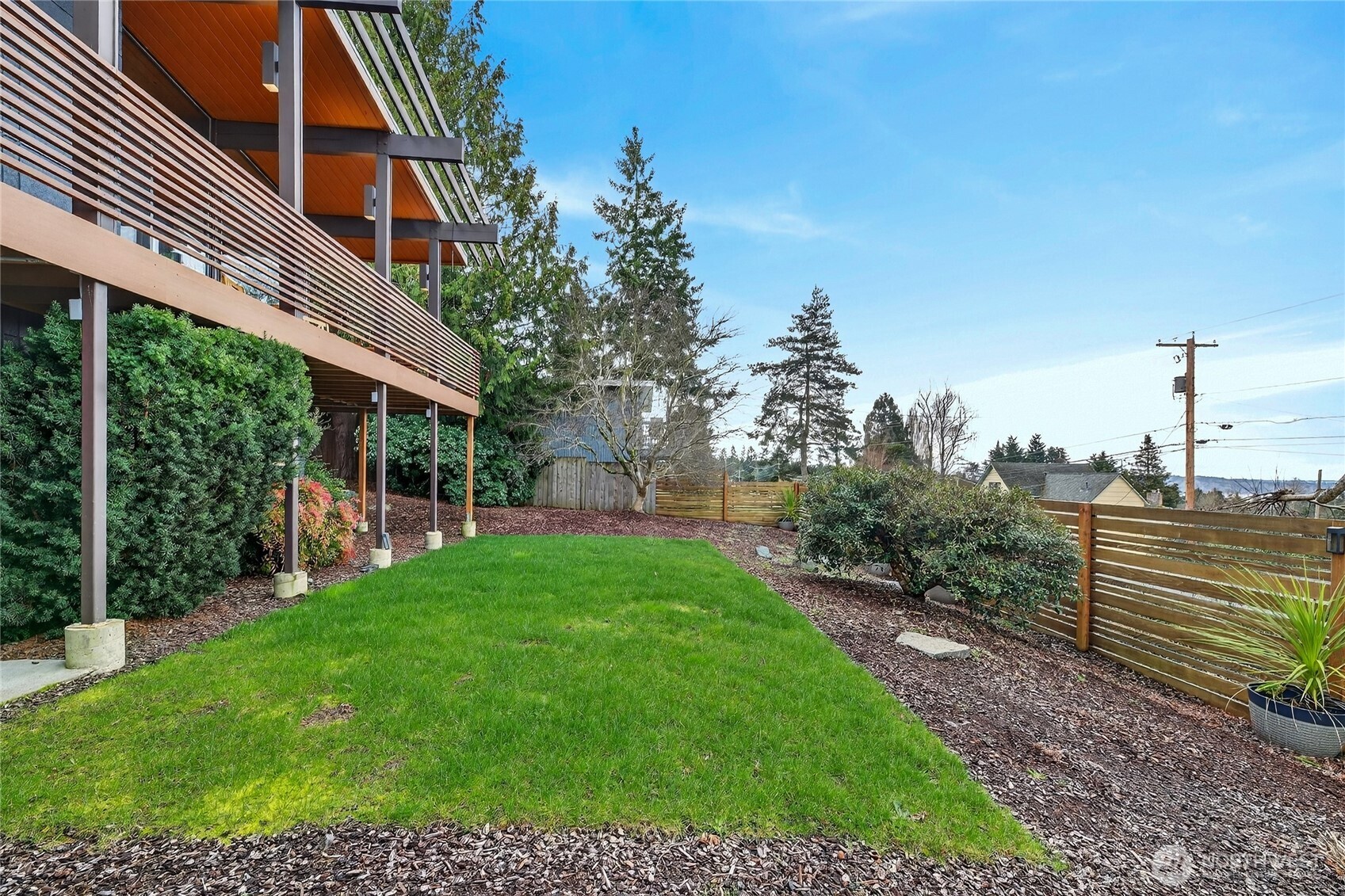 18600 4th Avenue SW, Normandy Park, WA 98166