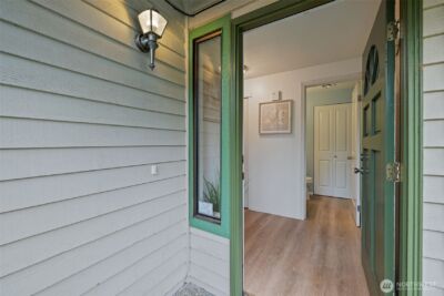 18429 20th Drive SE, Bothell, WA 98012 - Photo 2