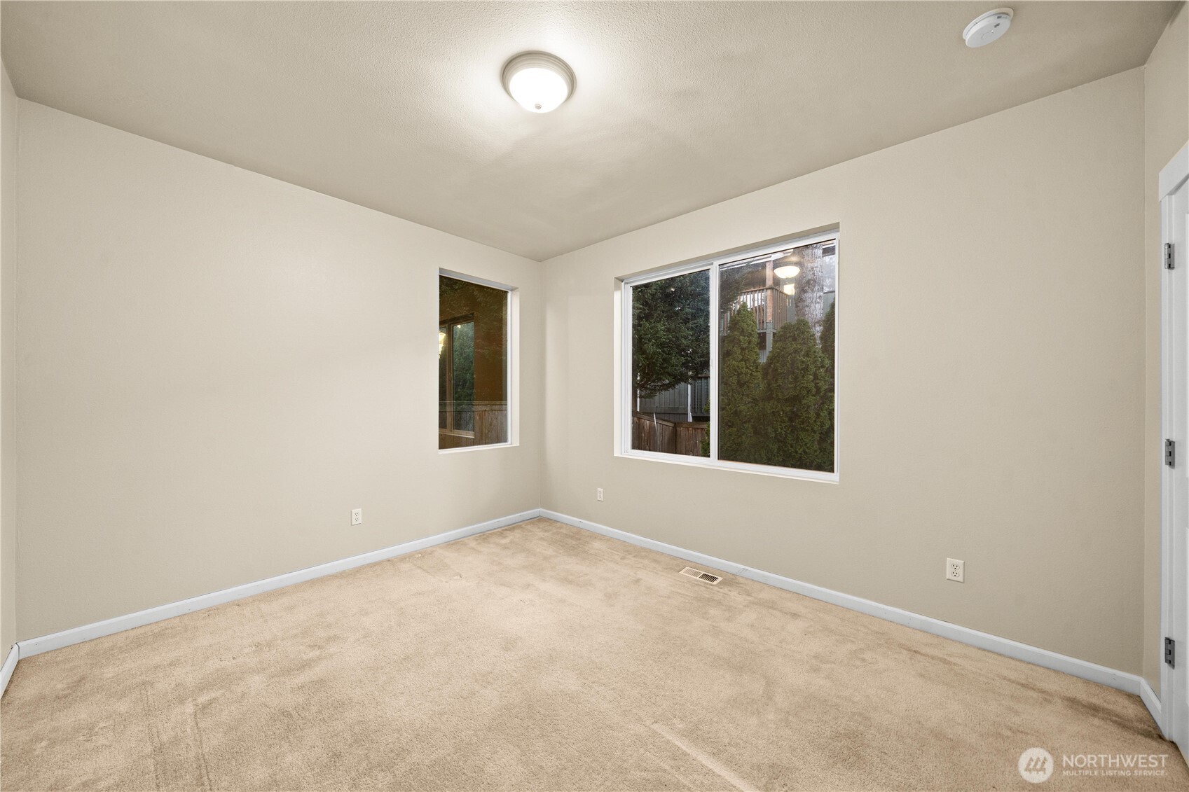 1167 32nd Place NE, Auburn, WA 98002