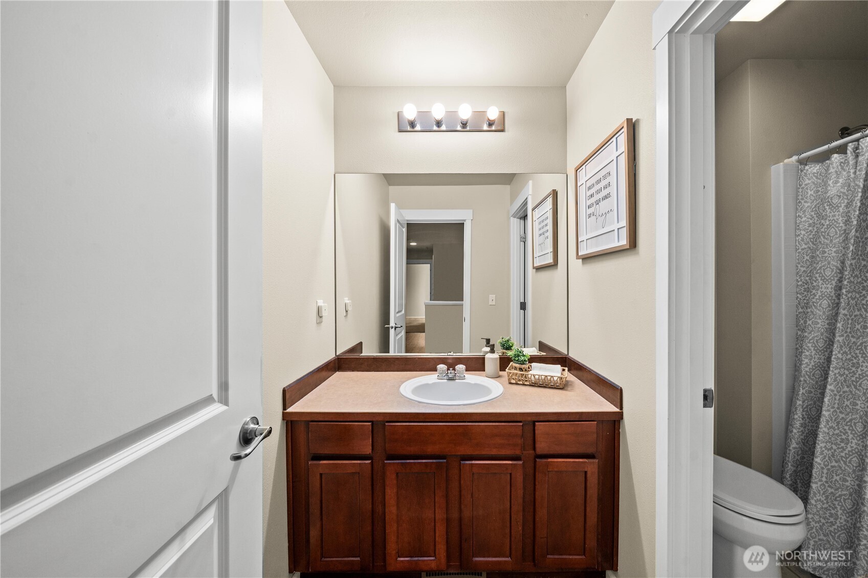 1167 32nd Place NE, Auburn, WA 98002