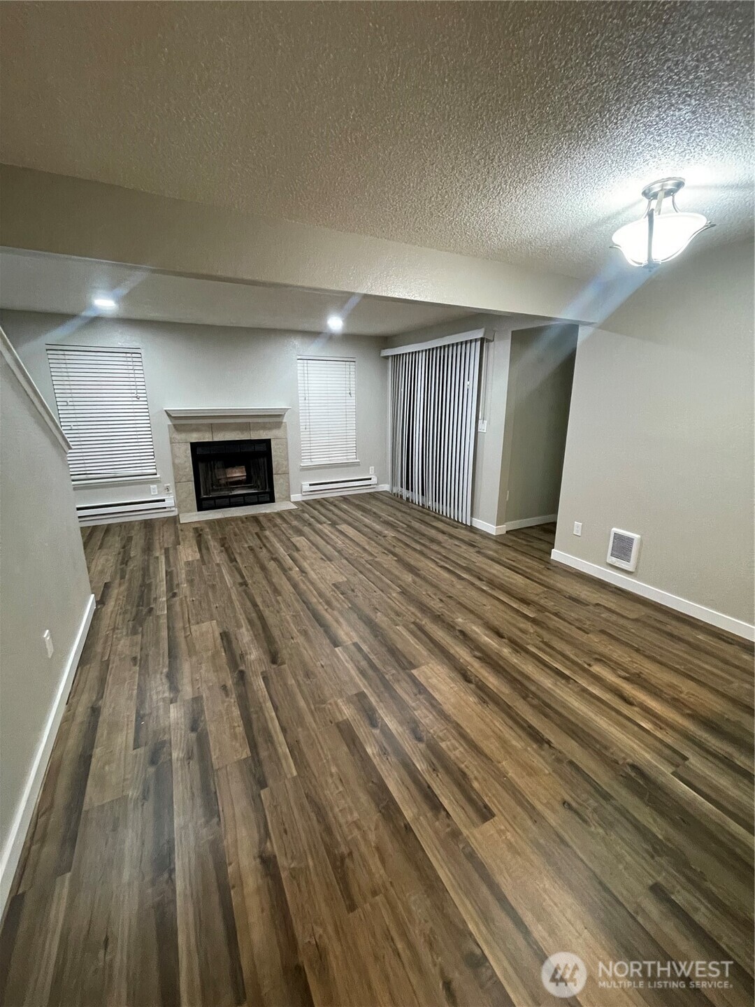 28921 S 28th Place , Federal Way, WA 98003