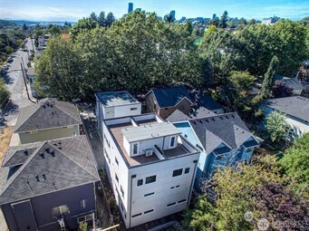 732 26th Avenue S #B, Seattle, WA 98144