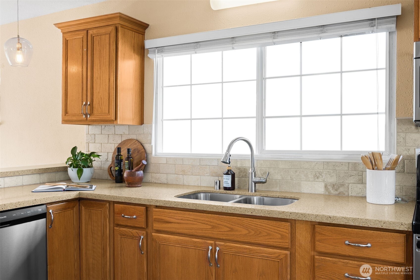 1511 S 40th Street , Tacoma, WA 98418