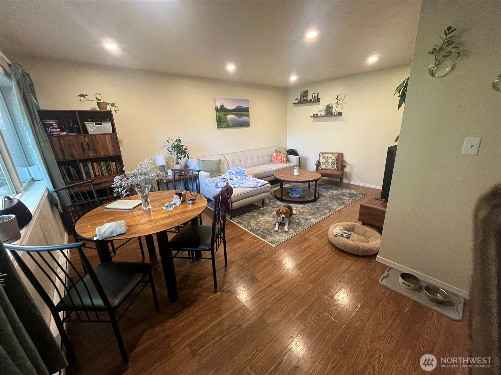 6519 4th Avenue NE, Seattle, WA 98115