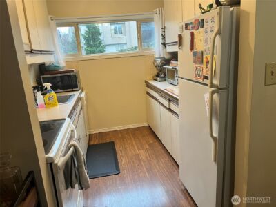 6519 4th Avenue NE, Seattle, WA 98115 - Photo 5